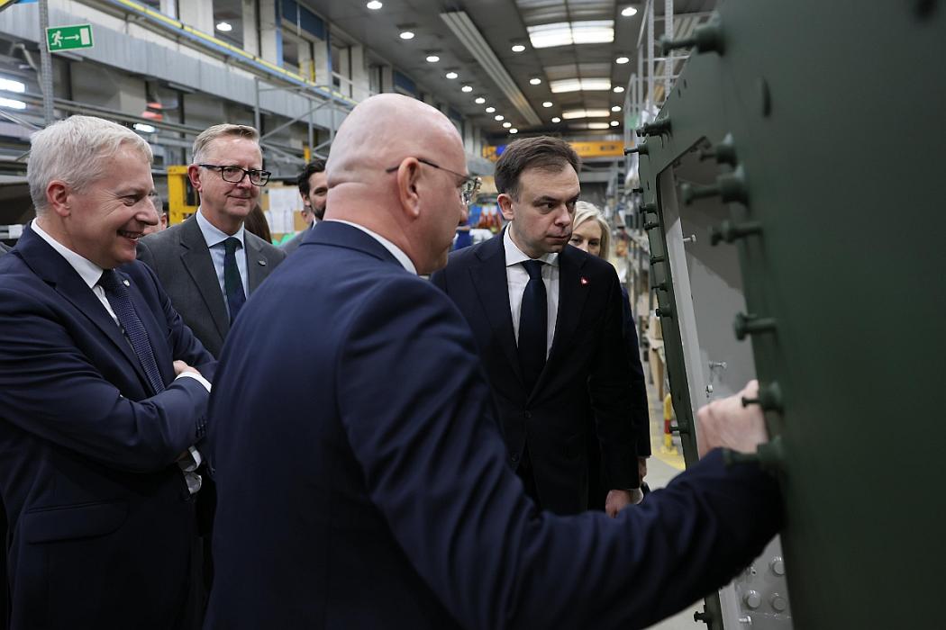  Zdjęcie do wiadomości: Wsparcie KSSE dla inwestycji w Rosomaku 