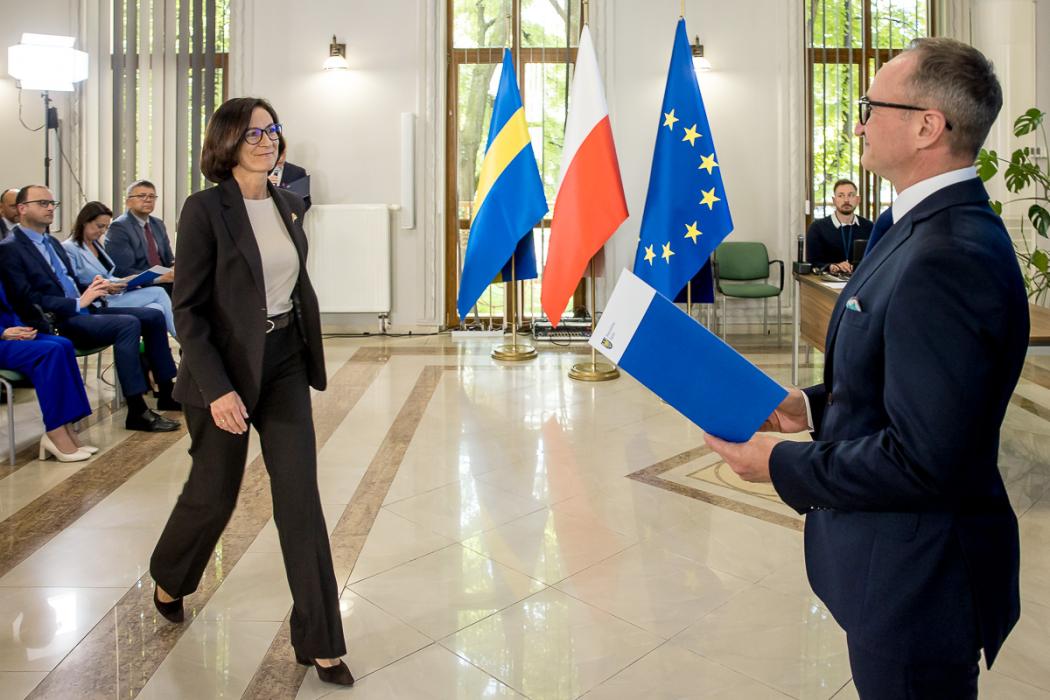 Beneficjenci podczas uroczystości. 