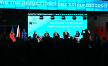  Konferencji „Nie ma przyszłości bez samorządności. Perspektywy, wyzwania i rola samorządu terytorialnego”. fot. Andrzej Grygiel / UMWS 