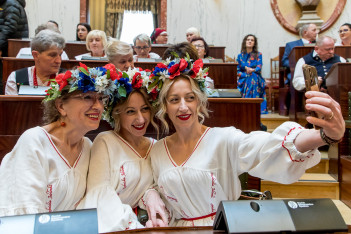  Wręczenie czeków - wspierania rozwoju gospodyń wiejskich. fot. Tomasz Żak / UMWS 