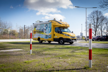  Katowickie Centrum Onkologii wzbogaciło się o ekologiczny parking, fot. Tomasz Żak / UMWS 
