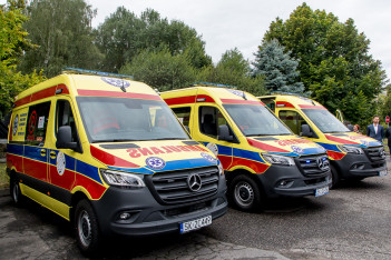 Nowe ambulanse dla WPR