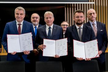 Konferencja prasowa- podpisanie umowy. 