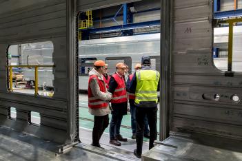 Zakłady Alstom produkujące pociągi. 