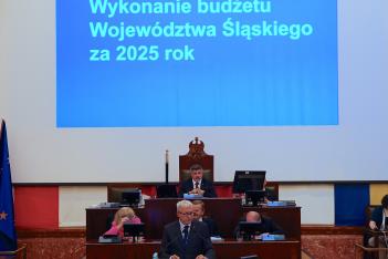 Radni podczas obrad. 