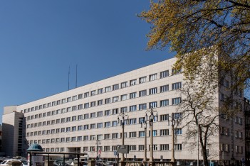  Budynek Uniwersytetu Śląskiego przy placu Sejmu Śląskiego w Katowicach / fot. arch BP Tomasz Żak 