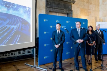  Podpisanie umowy na modernizację Planetarium Śląskiego / fot. Tomasz Żak BP UMWS 