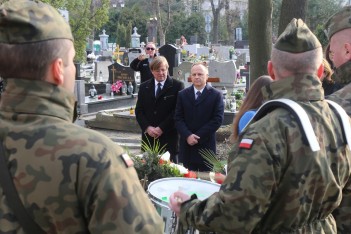 W hołdzie ofiarom katastrofy pod Smoleńskiem