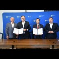 Podpisanie umowy na budowę trasy rowerowej w ciągu Regionalnej Trasy Rowerowej na Jurze. fot. Patryk Pyrlik / UMWS 