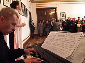 Ceremonię uświetnił recital artystów Zespołu Pieśni i Tańca "Śląsk". 
