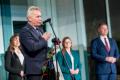 Uczestnicy gali w teatrze. 