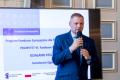 Listy gratulacyjne wręczył beneficjentom członek Zarządu Rafał Adamczyk. 
