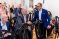 Uroczystość wręczenie listów gratulacyjnych. 