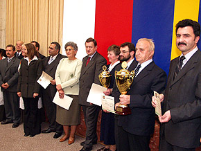  Podczas Forum marszałek Michał Czarski wręczył nagrody laureatom konkursu "Piękna wieś województwa śląskiego" 