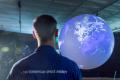 Sławosz Uznański-Wiśniewski zwiedza Planetarium w Chorzowie. 