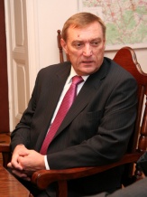  Ambasador nadzwyczajny i pełnomocny Republiki Węgier Mihály Győr. 