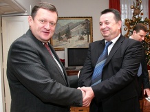  Rozmowy delegacji ukraińskiej rozpoczęło spotkanie z marszałkiem Czarskim. 