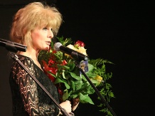  Krystyna Wiśniewska - aktorka Teatru Śląskiego, otrzymała nagrodę im. Leny Starke przyznaną przez Śląski Oddział ZASP. 