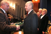  Nagrodę odbiera dr Juliusz Sętowski. 