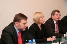  W spotkaniu uczestniczyli Wojewoda Śląski Zygmunt Łukszczyk, Minister Rozwoju Regionalnego Elżbieta Bieńkowska oraz Wicemarszałek Zbigniew Zaborowski 