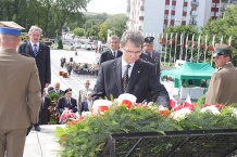  W imieniu mieszkańców regionu kwiaty złożył Marszałek Województwa Śląskiego 