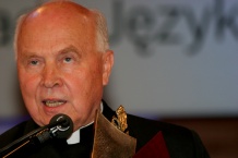  Arcybiskup Tadeusz Gocłowski - Ambasador Polszczyzny w Mowie 