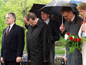  Złożenie kwiatów pod Pomnikiem Powstańców Śląskich w Katowicach 