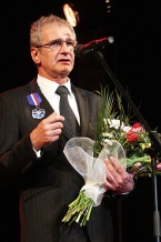  W czasie uroczystości dyrektor Teatru Rozrywki Dariusz Miłkowski otrzymał Medal Zasłużony Kulturze - Gloria Artis 