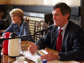  Od lewej: Minister ds. europejskich prof. Danuta Hübner iWojewoda Śląski Lechosław Jarzębski 
