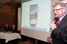  Prezes Business Consulting Włodzimierz Majer przedstawił linię kreatywną kampanii 