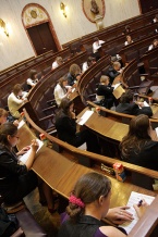  Pisemny test przeprowadzono w Sali Sejmu Śląskiego 