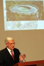  Z inicjatywy Jerzego Buzka została zorganizowana prezentacja Stadionu Śląskiego w PE w Brukseli 