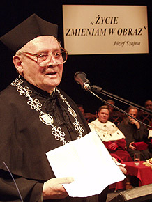  Profesor Józef Szajna 
