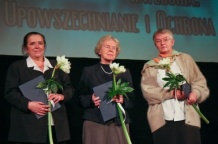  W imieniu Juliusza Wątroby nagrodę odebrała żona, Ewa Chojecka, Anna Stelmachów 
