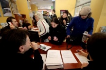  Około 600 osób odebrało bilety na przejazd zorganizowany przez Urząd Marszałkowski 