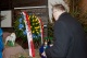  Złożenie kwiatów przed tablicą upamiętniającą ofiary przymusowych wywózek i represji / fot. BP Tomasz Żak 