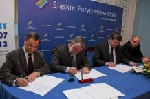  Umowę podpisują przedstawiciele stowarzyszenia Lokalna Grupa Rybacka – Bielska Kraina 