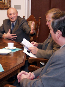  Delegacja z Bas- Rhin poczas spotkania z Michałem Czarskim 