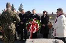  Wicemarszałek Mariusz Kleszczewski złożył hołd śp. posłowi Grzegorzowi Dolniakowi 