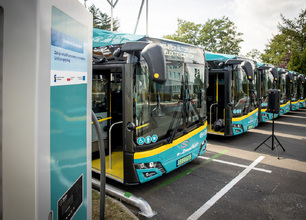 umws20260903_7bus_tz005.jpg