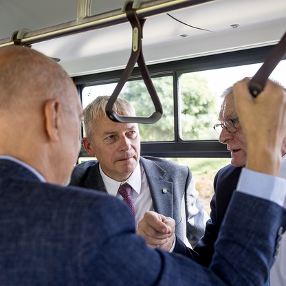 umws20260903_7bus_tz048.jpg