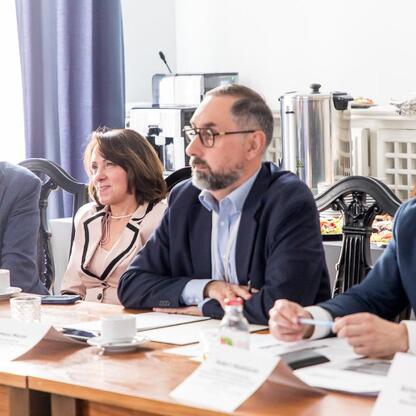 Śląskie Rada Edukacji: spotkanie o cyfrowych kompetencjach w szkole (wygenerowano przez AI)